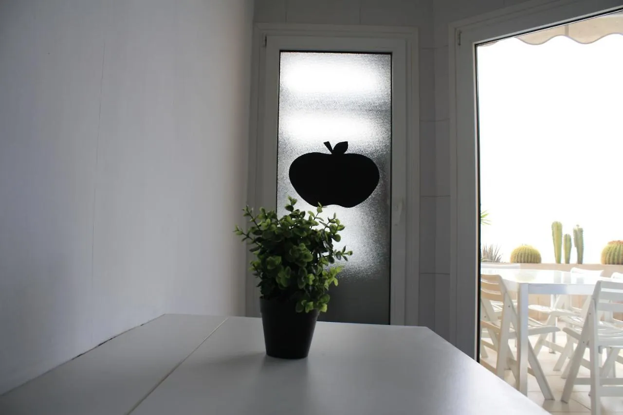 Apartamento Frente Al Mar Radazul 0*,